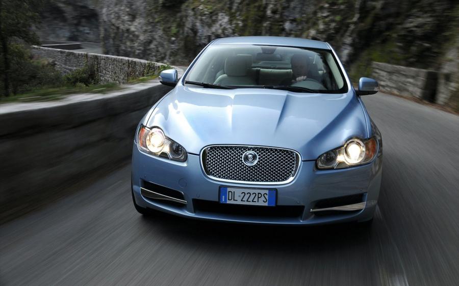  Jaguar XF Diesel S 2009 года  (фото 60 из 82)